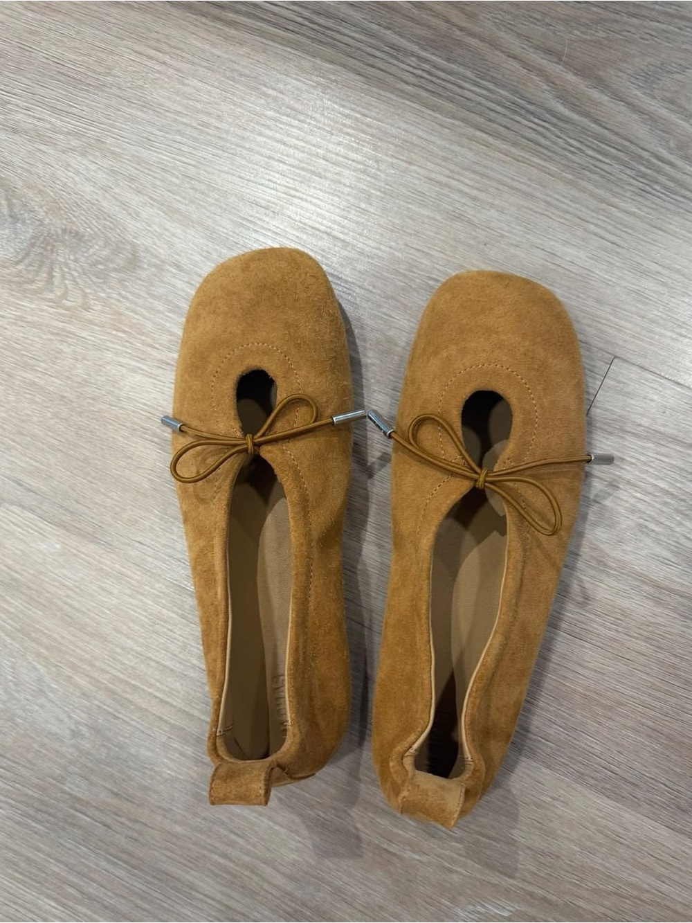 ALOHAS Suede Bow Ballet Flats — Camel Brown